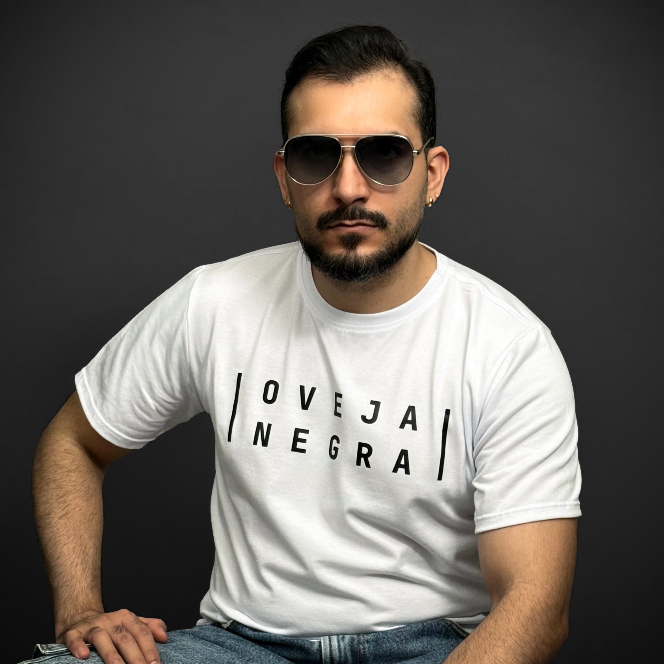 Identidad 01: La Oveja Negra | Athame