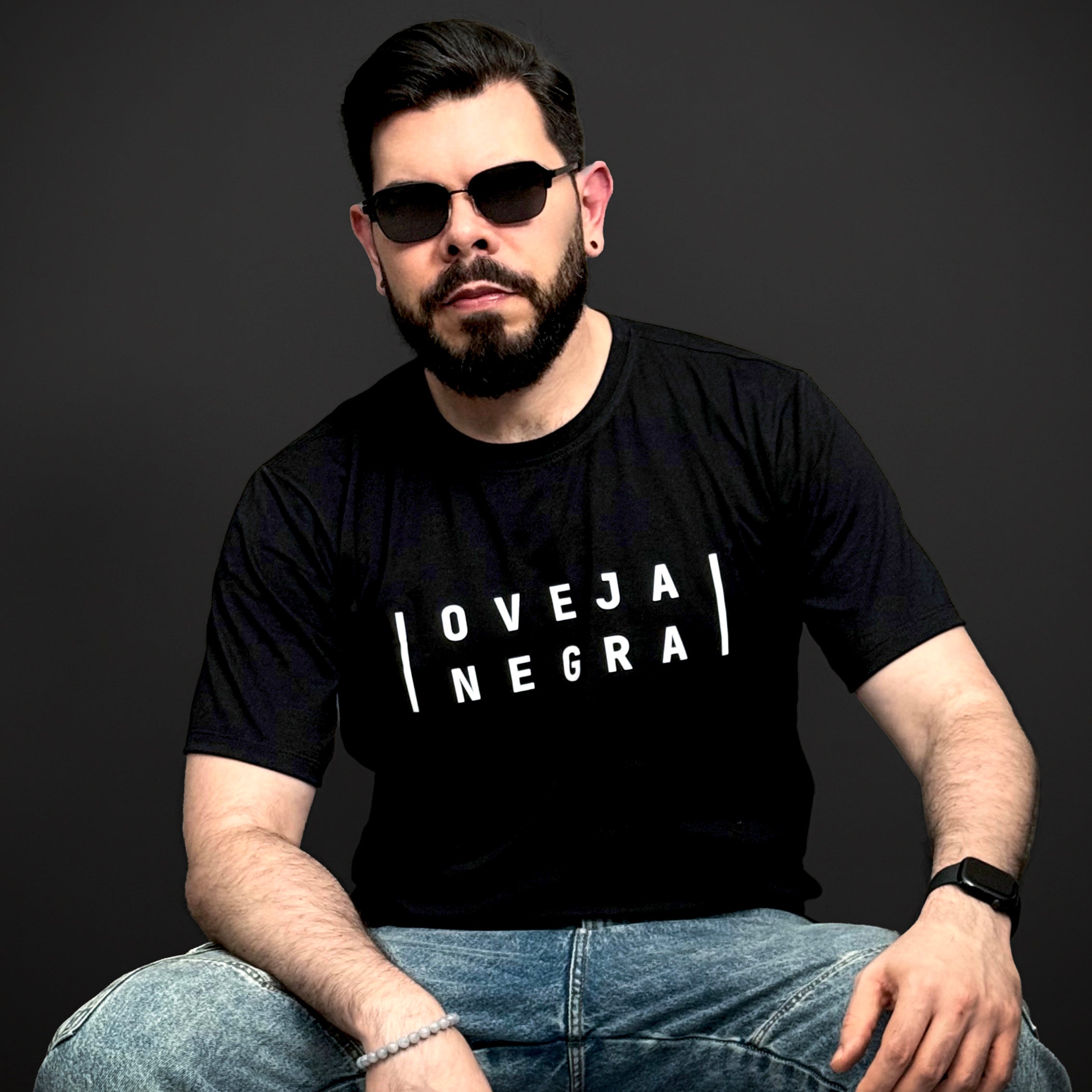 Identidad 01: La Oveja Negra | Athame