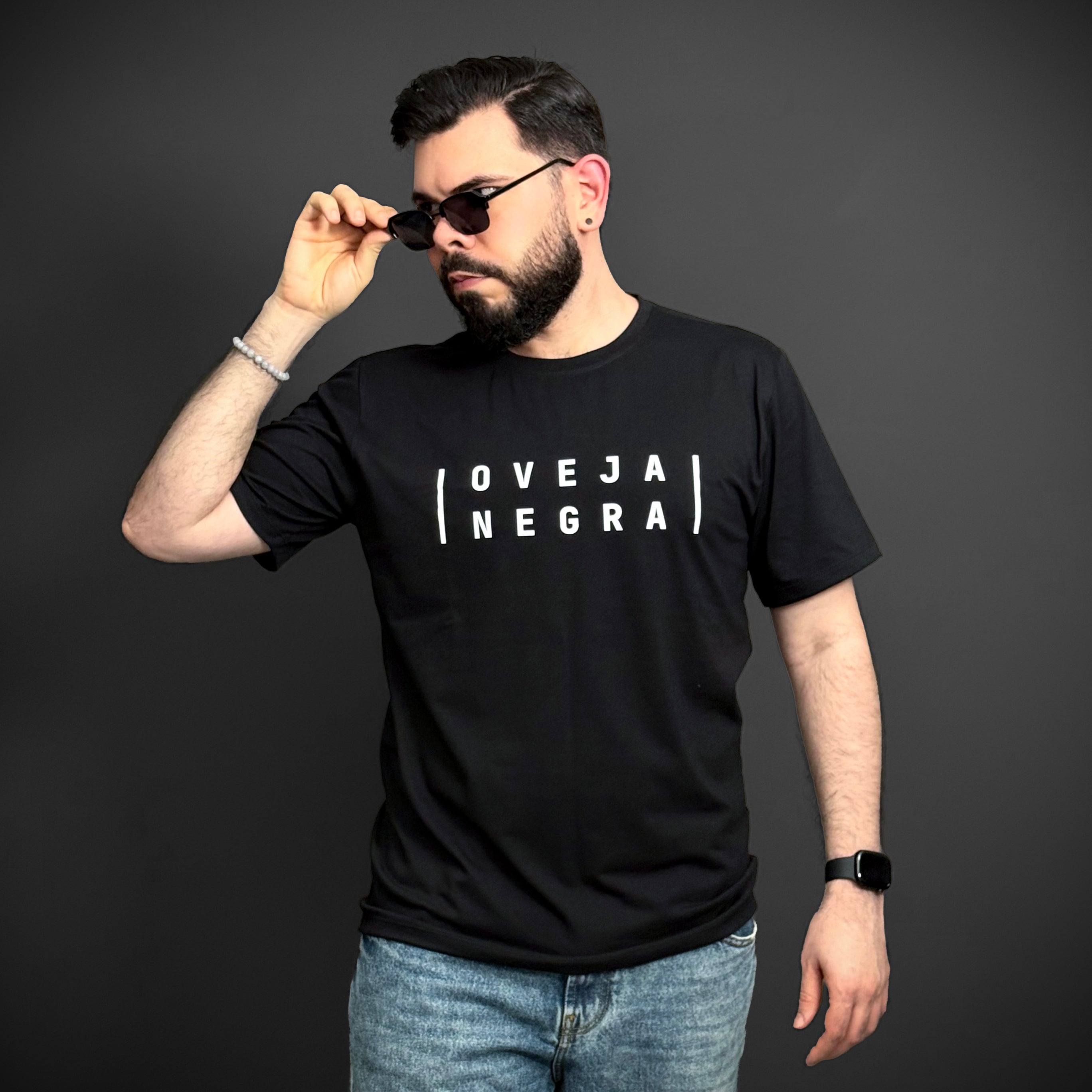 Identidad 01: La Oveja Negra | Athame