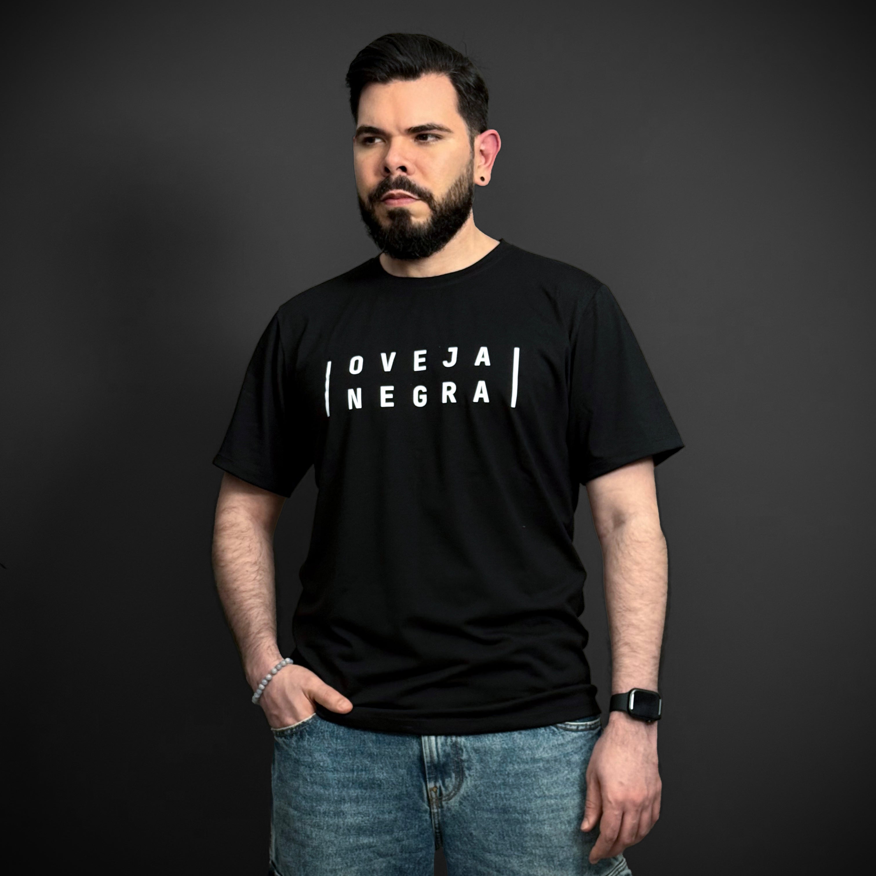 Identidad 01: La Oveja Negra | Athame