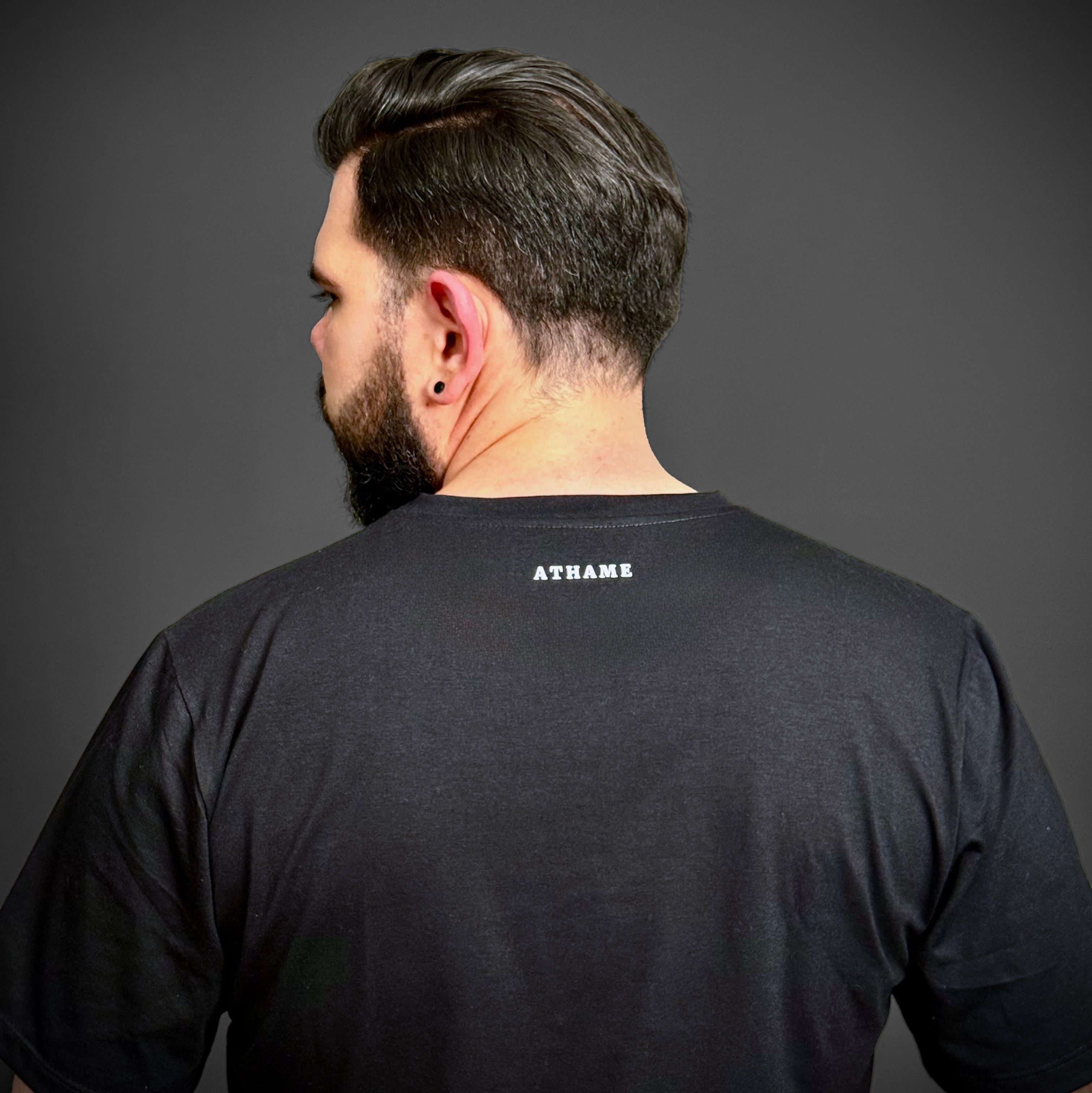 Identidad 01: La Oveja Negra | Athame