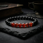Pulsera Amuleto Fuego Interior | Ónix Mate y Ágata Roja