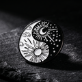 Pin Dualidad Cósmica